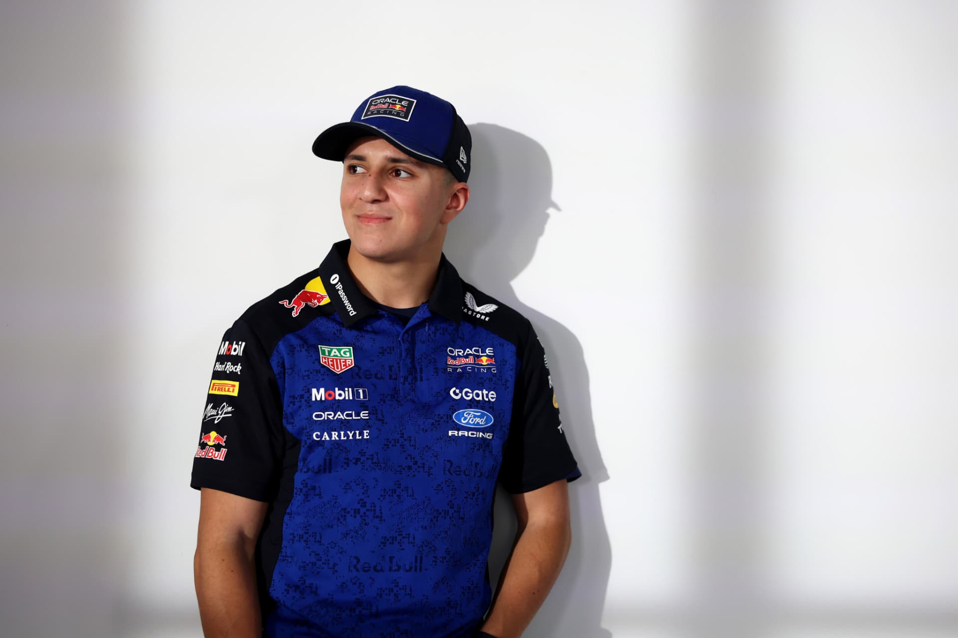 ISACK HADJAR UND DIE LACKIERUNG VON RED BULL RACING 2026